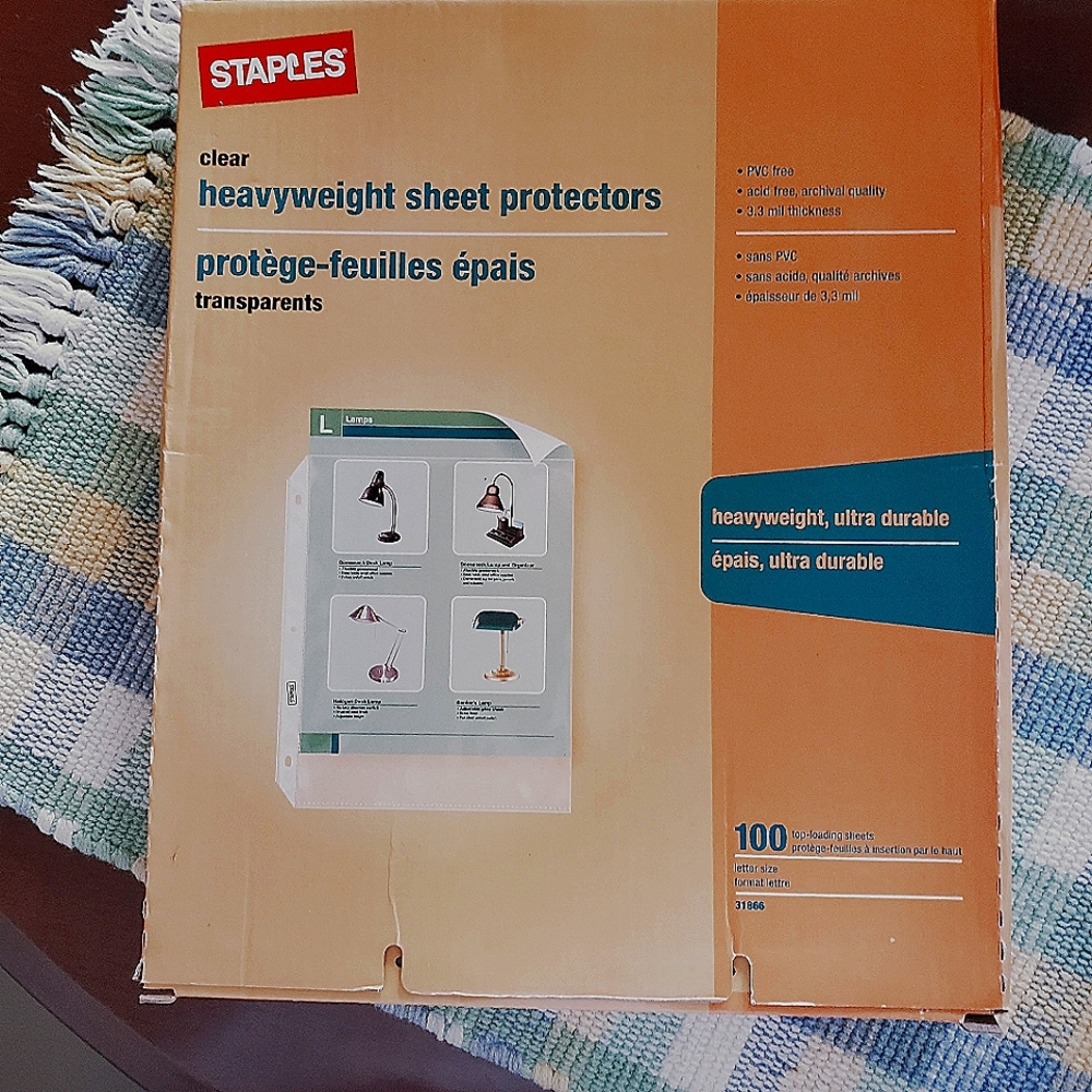 Staples Clear Heavyweight Sheet Protectors - Clear (100 Pack)